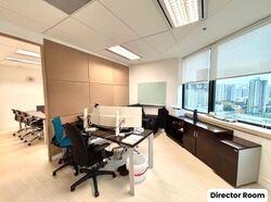 United Square (D11), Office #578629071
